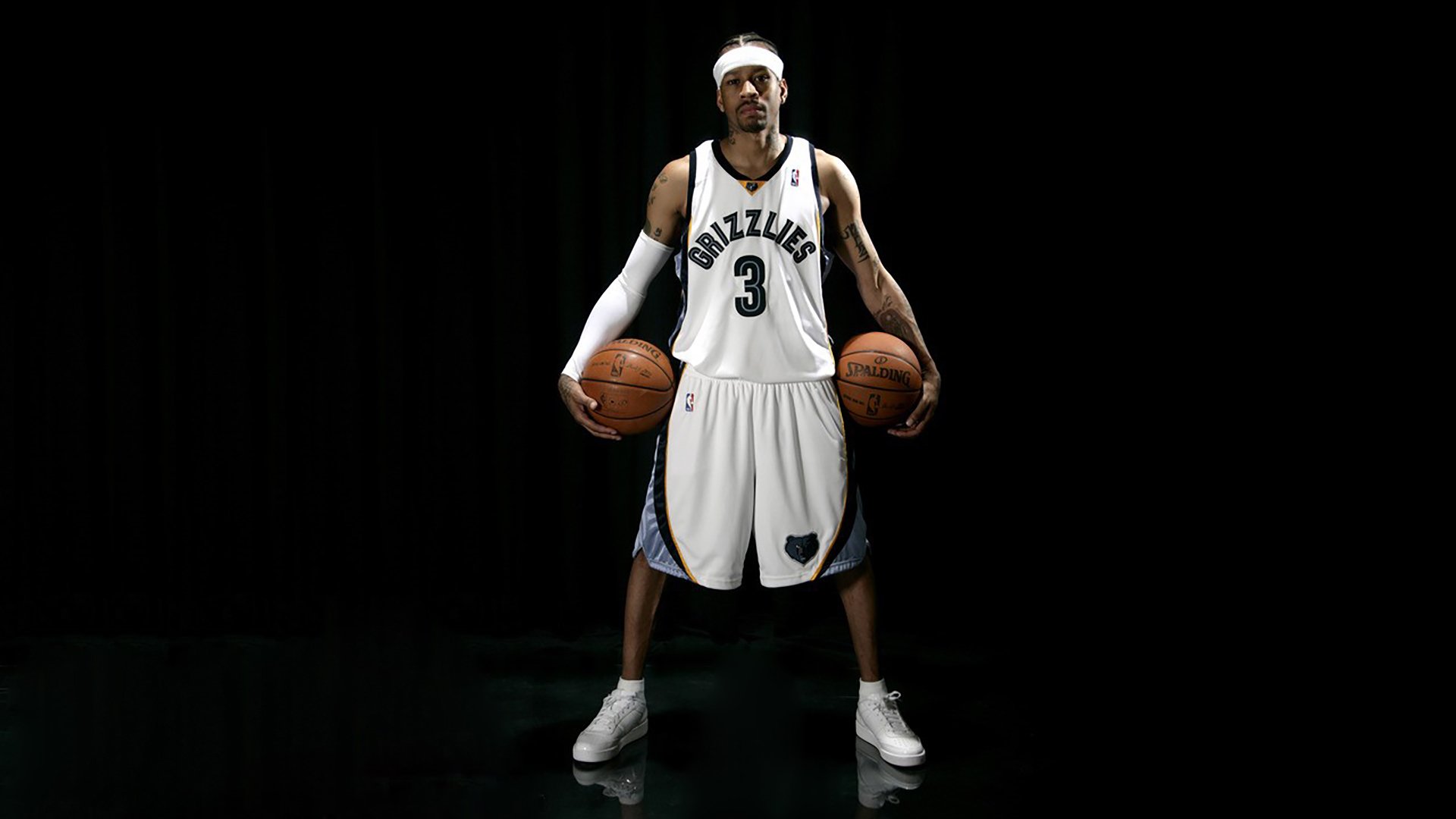 NBA历史最震撼的10次逆天表现，nba历史最强前十名